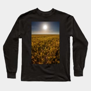 Wheat field at sunset, sun in the frame Long Sleeve T-Shirt